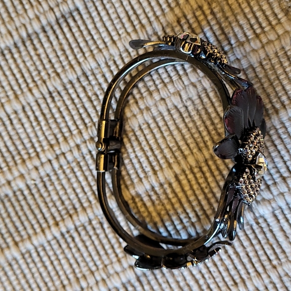 Beautiful Rhinestone Gunmetal Toned Cuff Bracelet - Picture 7 of 8